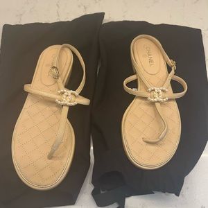 Chanel Sandals with Pearls size 35 NIB